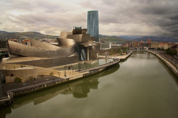 /Guggenheim Bilbao